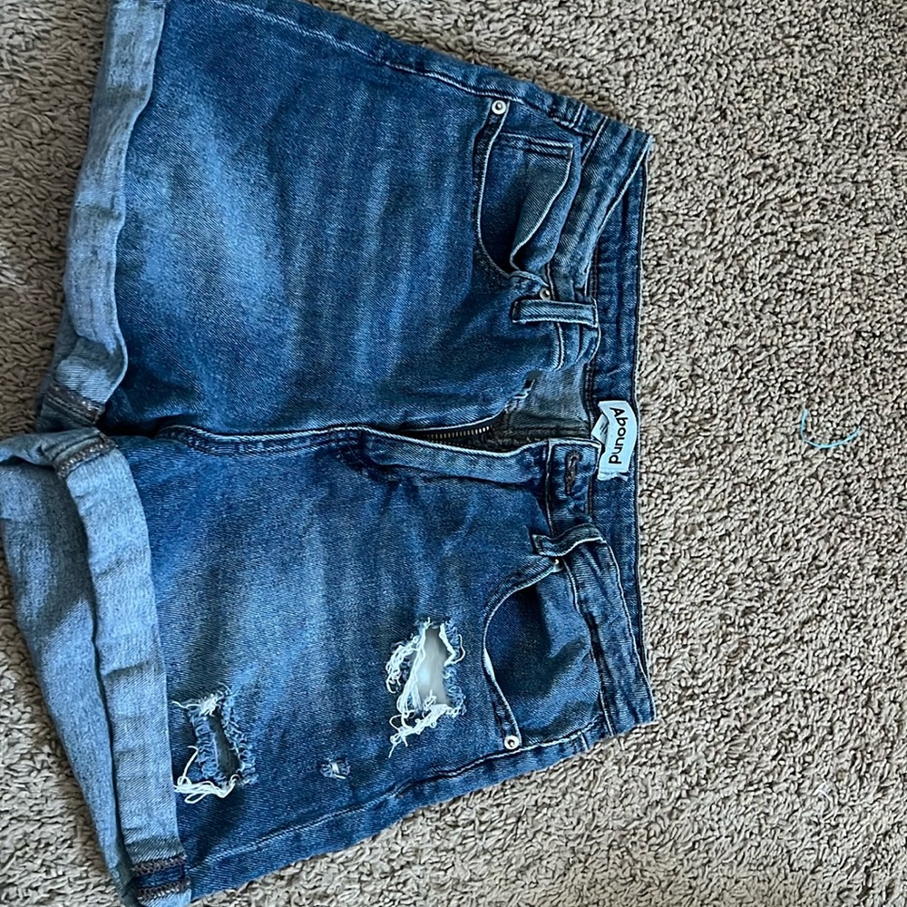 Denim shorts (blue) size us 29